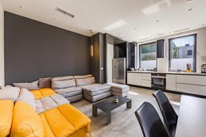 Villa AMMA Pool & Jacuzzi by PikHost