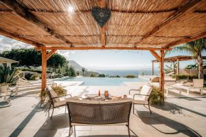 Villa Michaela con piscina privata e vista mare