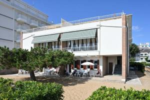 App4rent Villa Zanetti Family apartment, sea view, private beach, parking, wifi