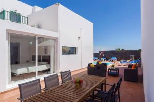 Villa Sunshine Lanzarote by Villa Plus
