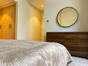 Luxury 3 Bedroom Jenna Apartments Town Square