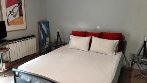 LA Central Apartment