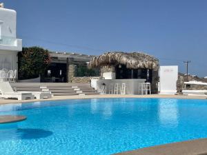 ALEGRIA Estate - 9 Bedrooms option