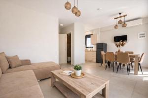 Ariadne Stay Complex by Horizon Homes