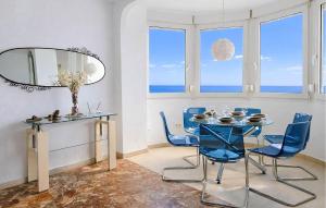 Lovely Apartment In Calahonda With Wifi