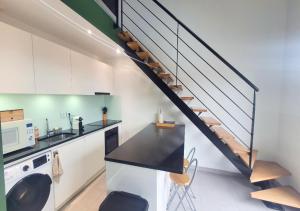 Appartement lumineux terrasse et parking - Gare Juziers - Direct Paris St-Lazare