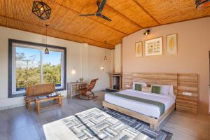 Krishna Serenity Villa Pet-friendly 7-BHK Farmhouse with Pool, Gazebo and Garden