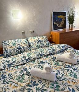 Helena Pool & Sea View