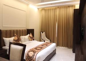 Hotel Avnish Near To Tajmahal