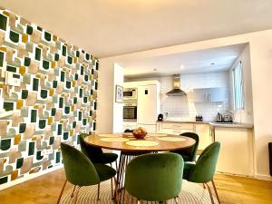 Spacious 3BR City Center Walk Everywhere