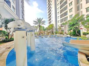 Luxury 2BR Gading Apt MOI Pool & Wi-Fi