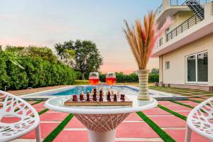 Lustra farms by Alaya Stays