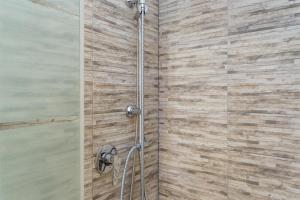 Rome To You- The Place to be&B