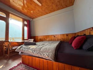 The Jibhi Mountain Retreat