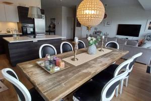 New Modern 3BR, Great View & Private Parking