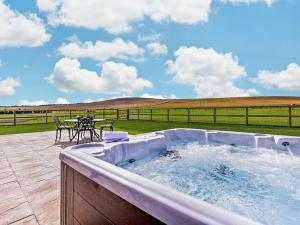 2 Bed in St. Andrews oc-93229