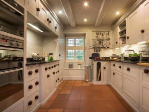 5 Bed in Near Kirkby Lonsdale oc-60305