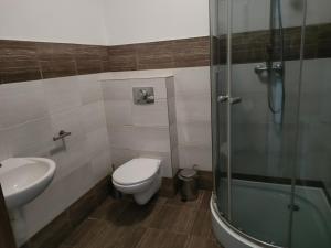 Pokoje Gościnne pod Dębem