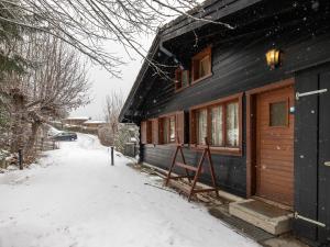Chalet Sven Heul by Interhome