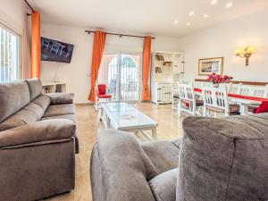 Holiday Home Sandra by Interhome