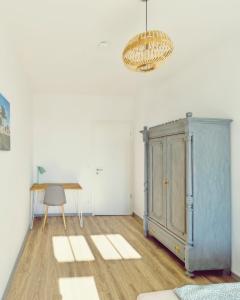 Lichtdurchflutete 8-Raum-Wohnung