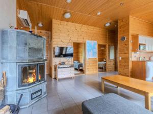 Holiday Home Kainaloranta by Interhome