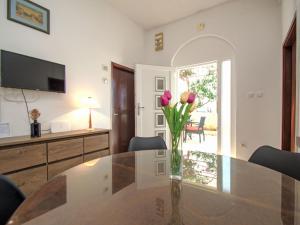 Apartment Rose-2 by Interhome