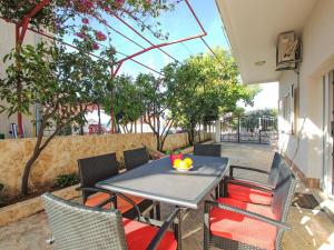 Apartment Rose-2 by Interhome