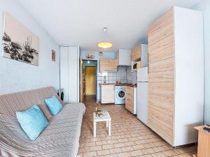 Studio Floralies I-4 by Interhome