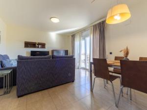 Apartment Golden Beach by Interhome