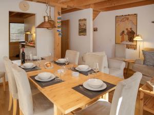 Apartment Racers Retreat Apt-2 by Interhome