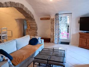 Maison ardéchoise atypique