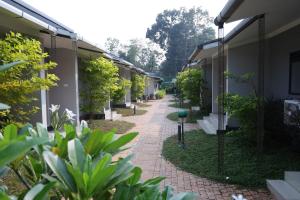 B Town Resort Near Infopark Kakkanad