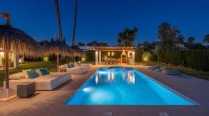 VACATION MARBELLA I Villa Sirio, Golf-Front Villa, Private Heated Pool, BBQ, Privacy, World-Class Dining, 10 min from Puerto Banus