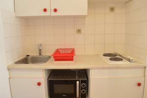 FS110-016 Appt 2 pièces 4 personnes FREJUS