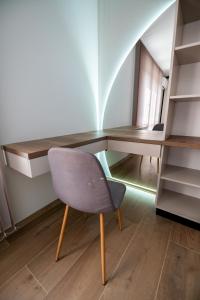 2BR Luxury Apartment & Mountain View & Free Garage & Panorama Balcony