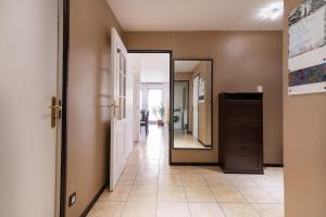 Disneyland Paris APT 6