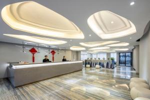 Pine House Yangshuo West Street