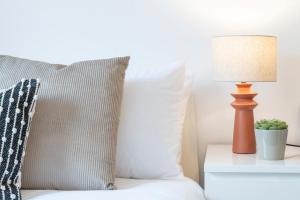 Modern Leeds 3BR Flat Sleeps 6 Free Parking