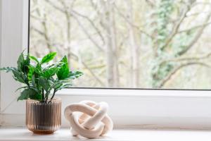 Modern Leeds 3BR Flat Sleeps 6 Free Parking