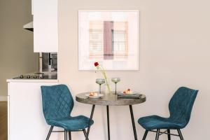 LIVN Millennium Park Downtown Chicago Superior 2 BR