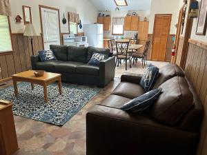 Solarium Cabin #16 on Patoka Lake in Southern Indiana