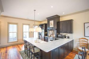 Parkside Place by Lucky Savannah