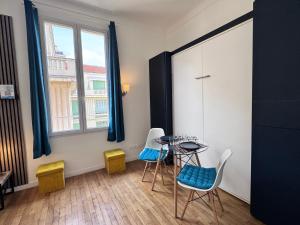 A G Cocon de Victor 2 - Grimaldi - Promenade des A