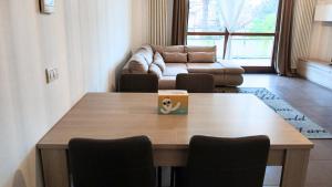 CN037 - Cesenatico, elegante trilocale con balcone e garage