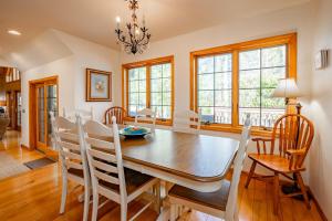 Blue Spruce by Railey Vacations