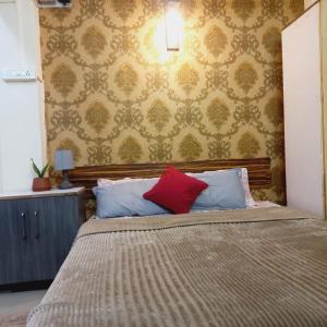 Lovely room in koregaon park