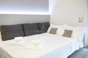 Golden Lake - vivi Sirmione a due passi dal lago