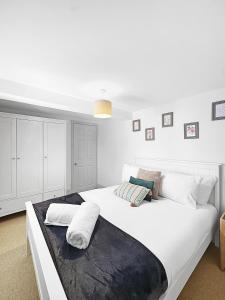 4 bedroom house Sleeps 8 Bottesford Amaya 22