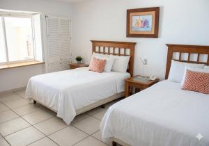 Beachfront view Condo beside la Isla Mall